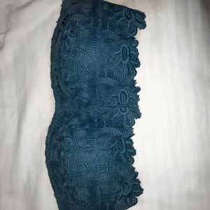 Women’s Bralette/ Bandue